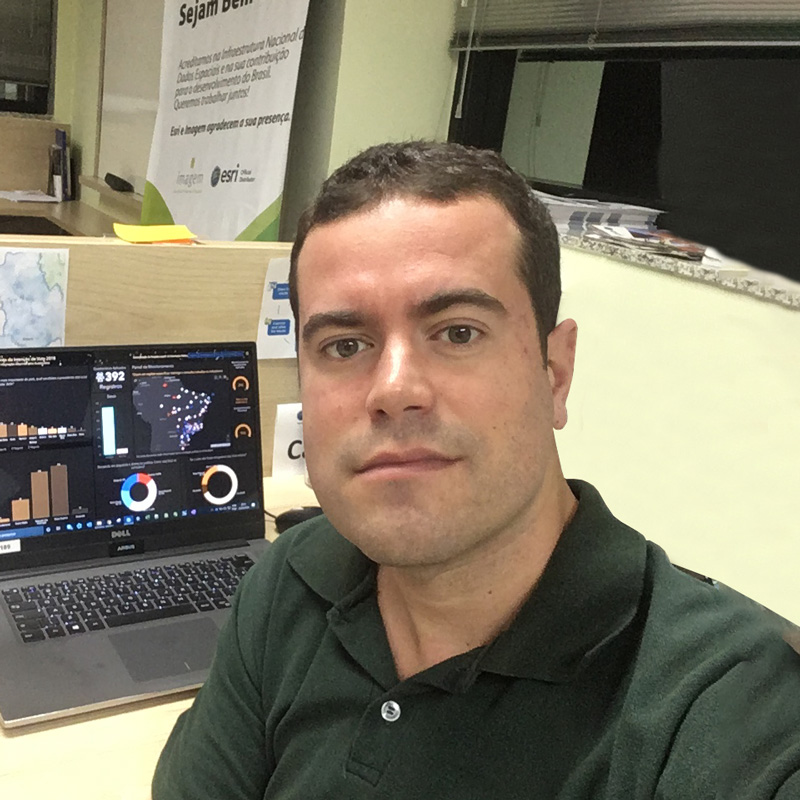 Caio Riebold - Arquiteto de Soluções - Imagem Esri - Portal GEO