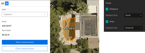 Ferramenta de medição de área no ArcGIS Online, destacando uma área selecionada em laranja com detalhes sobre perímetro e tamanho total, e opções de unidade de medida como pés quadrados ou jardas.