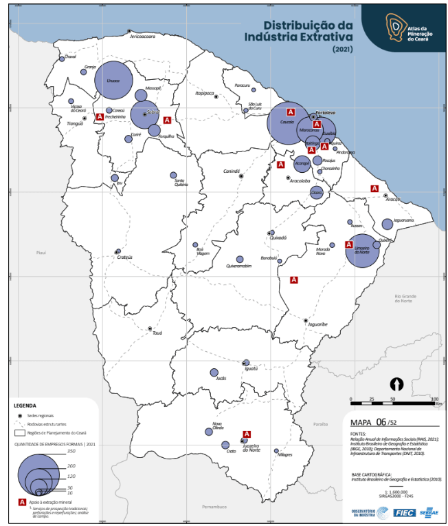 Mapa do Ceará mostrando a distribuição da indústria extrativa em 2021, com círculos de diferentes tamanhos representando a quantidade de empregados formais por município. As sedes regionais estão marcadas, assim como os pontos de apoio à extração mineral, indicados com a letra "A" em vermelho. Municípios como Crato, Juazeiro do Norte e Fortaleza são destacados com maior concentração de atividades extrativas.