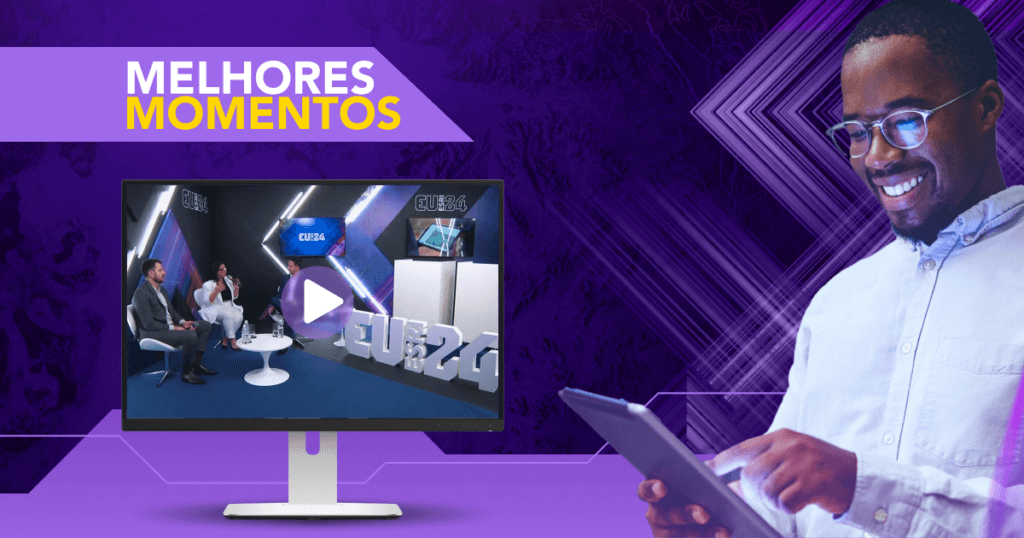 Imagem promocional dos melhores momentos do EU Esri 2024. A imagem destaca um homem sorridente segurando um tablet, com um fundo roxo e padrões geométricos. Ao lado, uma tela de monitor exibe uma transmissão com três apresentadores sentados em um estúdio moderno com o logo 'EU Esri 2024'. O texto 'Melhores Momentos' aparece na parte superior em letras grandes amarelas e brancas.