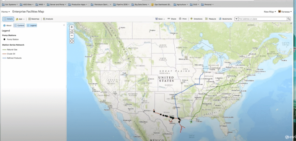 Visualização de rede de dutos de gás, petróleo e produtos refinados em mapa interativo dos Estados Unidos, com camadas de estações e legenda ativa no ArcGIS.