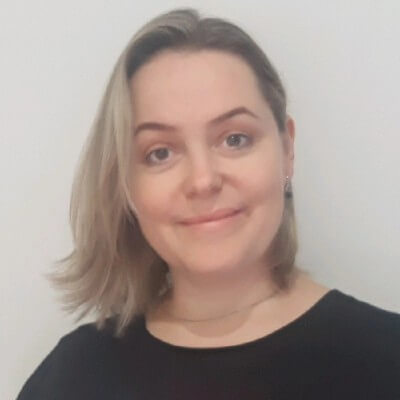 Retrato de Bibiana Martini, especialista em integração BIM e GIS, colaboradora do conteúdo sobre GeoBIM na Imagem Geosistemas.