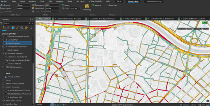 Camada de tráfego aplicada no ArcGIS Pro, com vias coloridas em verde, amarelo e vermelho indicando níveis de fluidez e congestionamento no trânsito de uma grande cidade.
